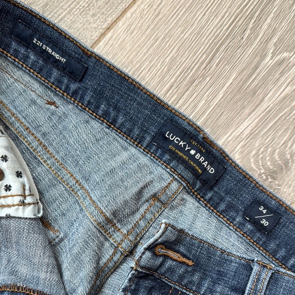 Lucky Brand 221 Straight Men’s Blue Jeans Size 34/30 - Picture 6 of 11